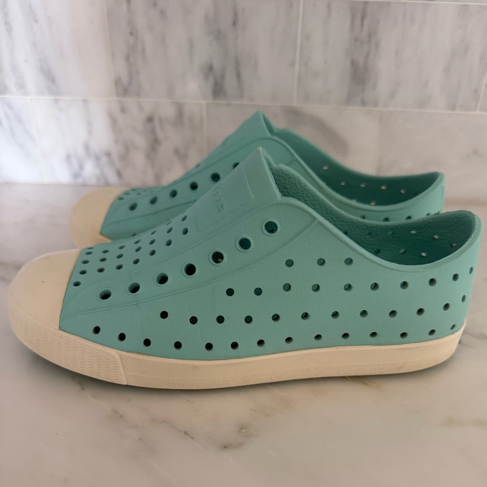 Native Shoes Kids Fresco Green/Shell White Jefferson Size J2 - Picture 5 of 10
